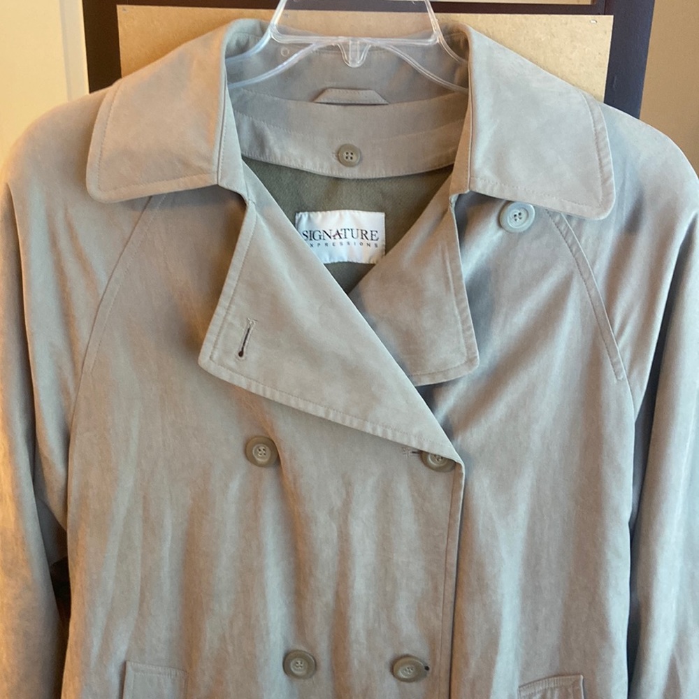 NWOT Signature Expression women’s trench coat 10